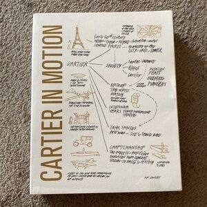 Book cartier in motion